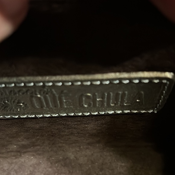 Que Chula Silver Leather Make Up Bag - Picture 4 of 6